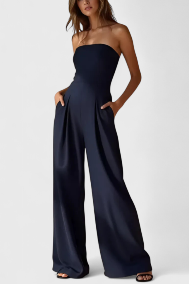 Sleeveless Jumpsuit | Structured Neckline | Flattering Wide-Leg Design | Perfect for Any Occasion