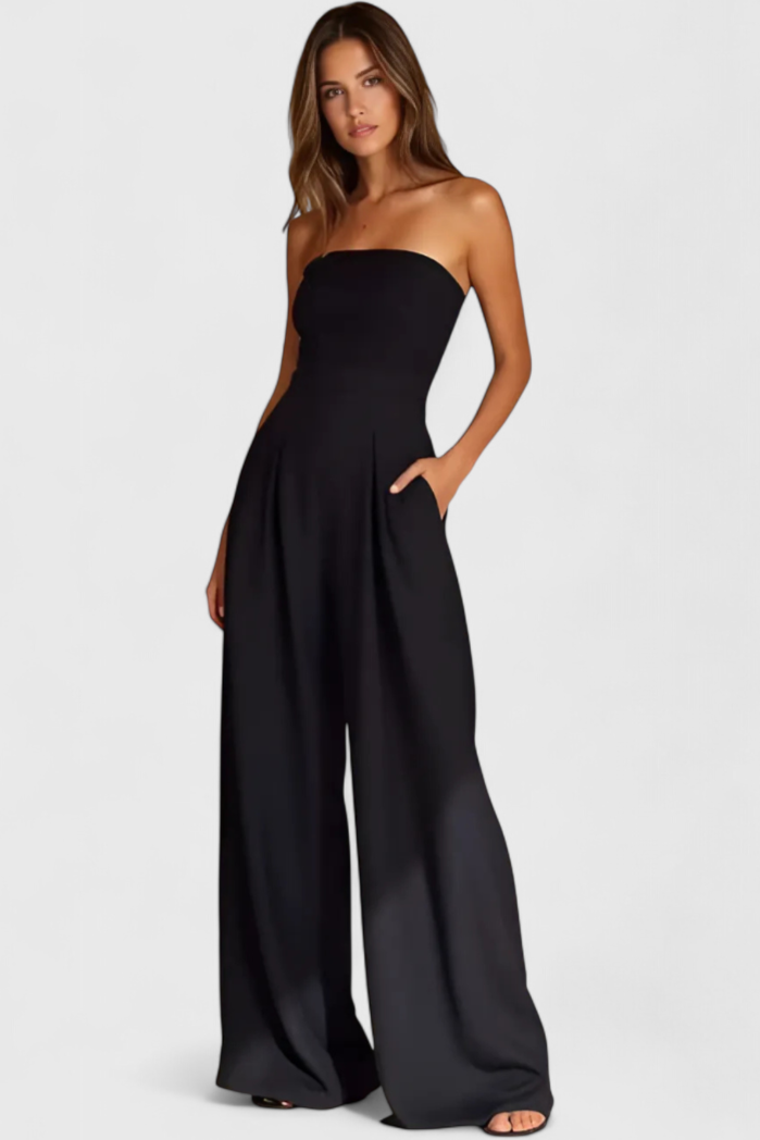 Sleeveless Jumpsuit | Structured Neckline | Flattering Wide-Leg Design | Perfect for Any Occasion