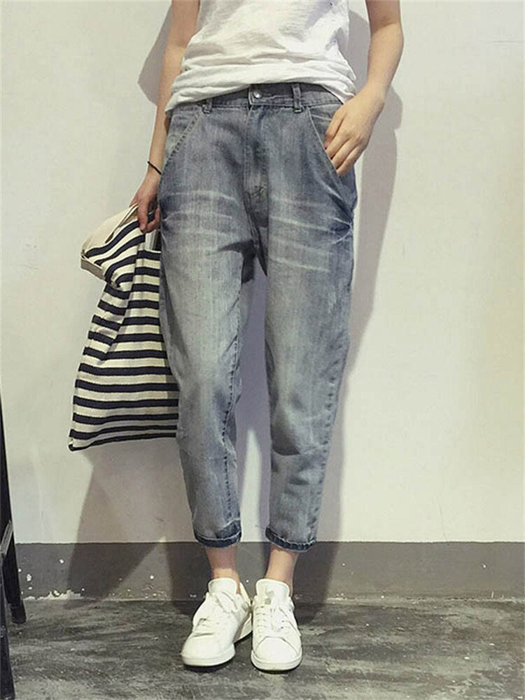 Women's Jeans | Cropped Leg | Faded Look | Casual Denim Style