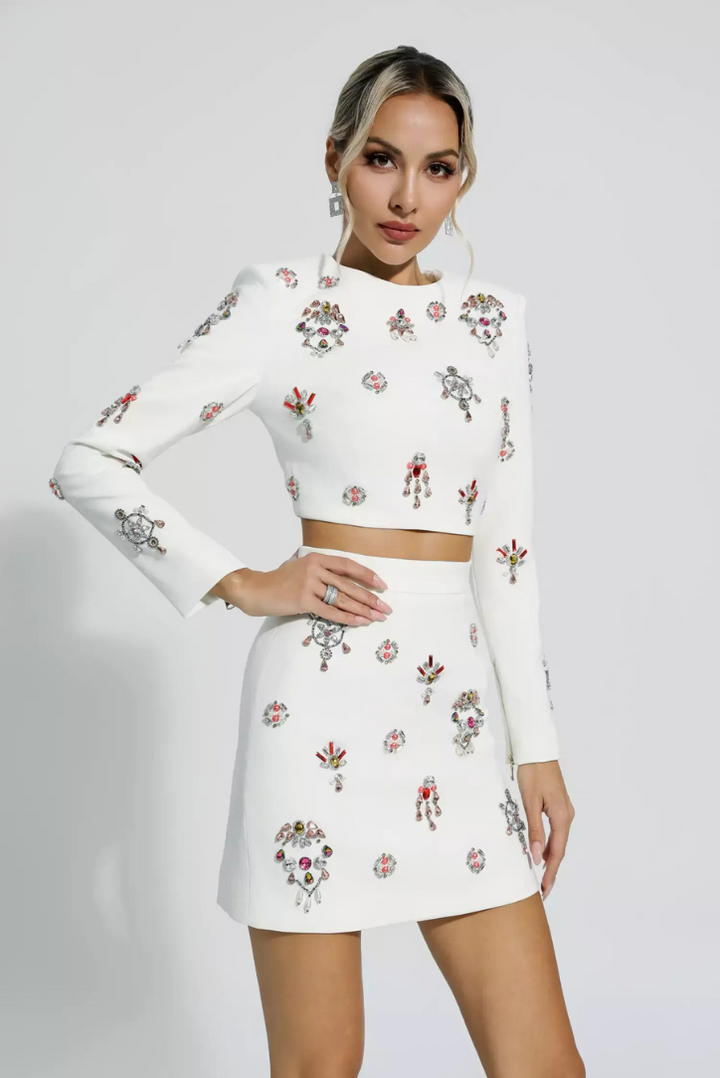 Yvonne Set | Elegant White Design | Perfect for Any Occasion | Comfortable and Chic Style