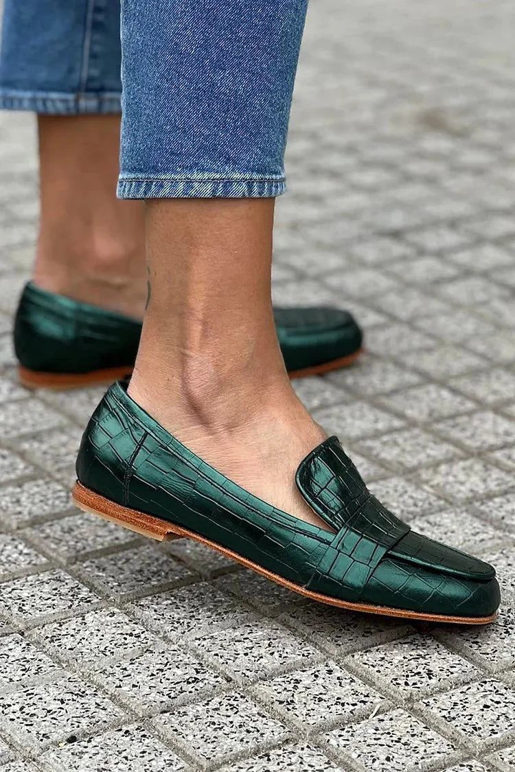 Crocodile Effect Loafer | Luxurious Texture | Comfortable Slip-On Design | Perfect for Casual or Formal Wear