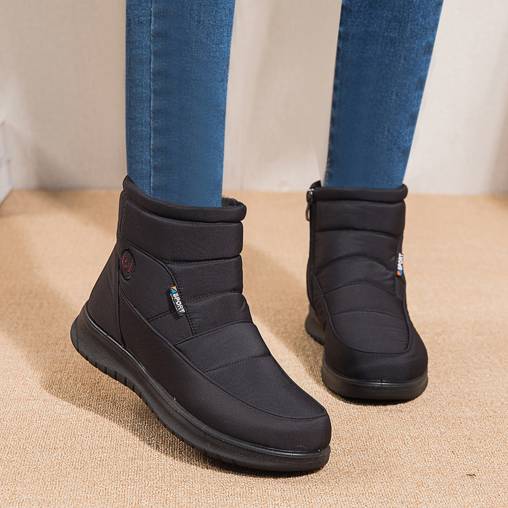 Women's flat heel ankle boots in black