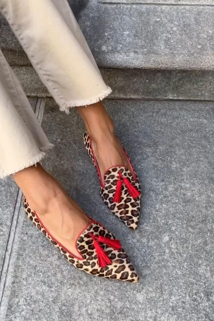 Pointed Loafers | Eye-Catching Red Tassels | Comfortable and Versatile | Classic Leather Style