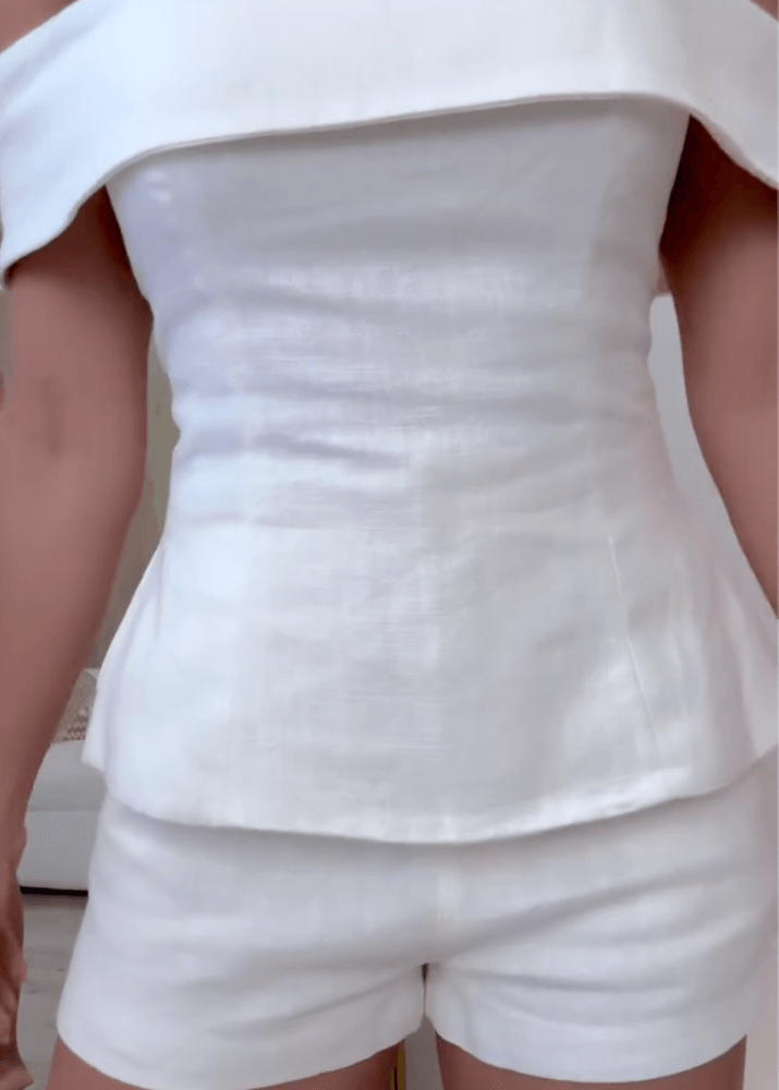 Two-Piece Suit | Elegant Design | Perfect for Professional and Formal Occasions | Classic Fit
