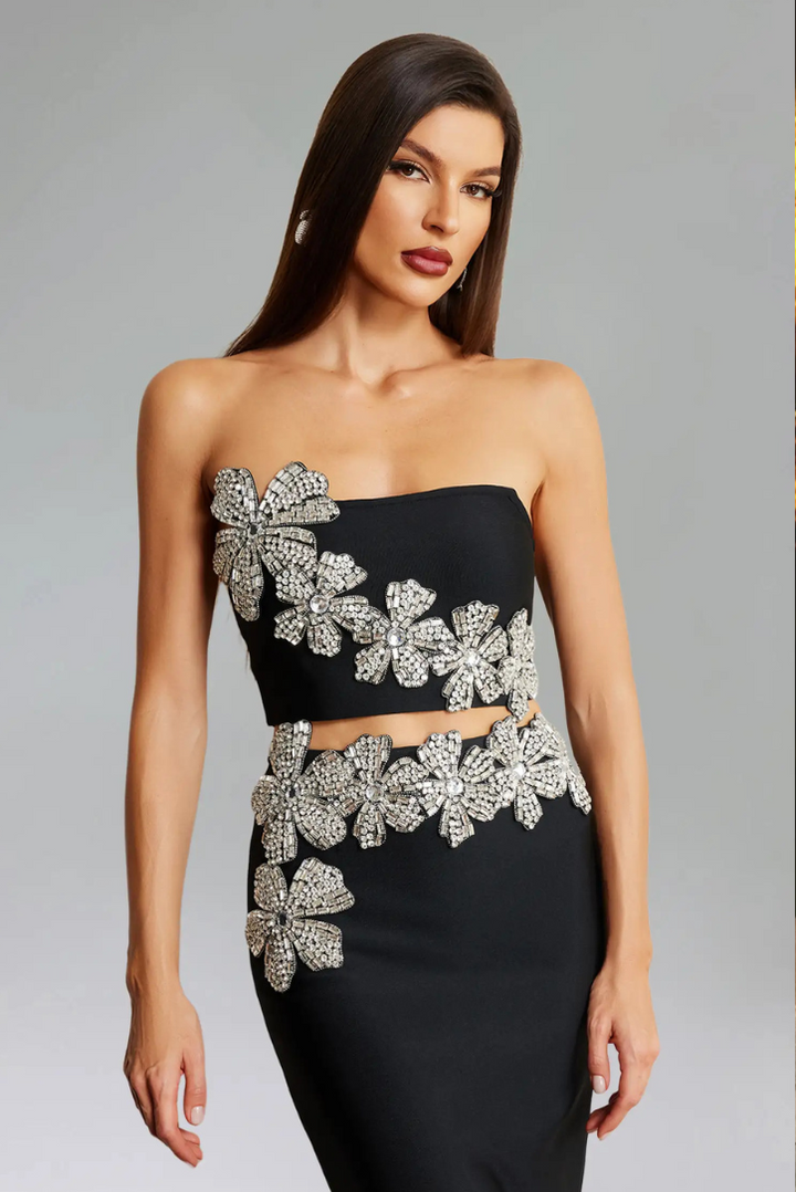 Maxi Crystal Set | Elegant Design | Perfect for Special Occasions | Luxurious Material