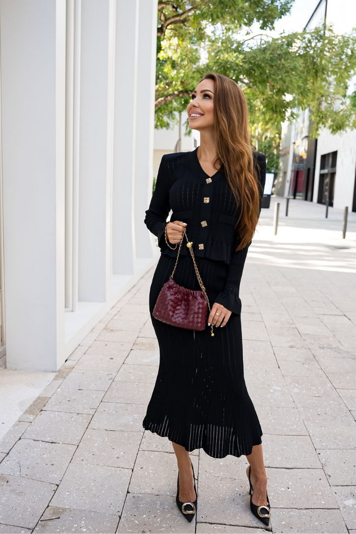 Viola Set | Elegant Black Design | Perfect for Any Occasion | Comfortable and Versatile Style