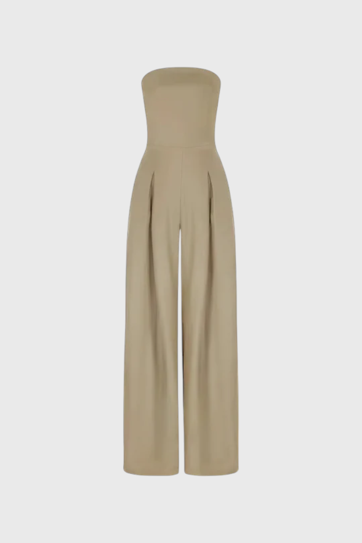 Sleeveless Jumpsuit | Structured Neckline | Flattering Wide-Leg Design | Perfect for Any Occasion