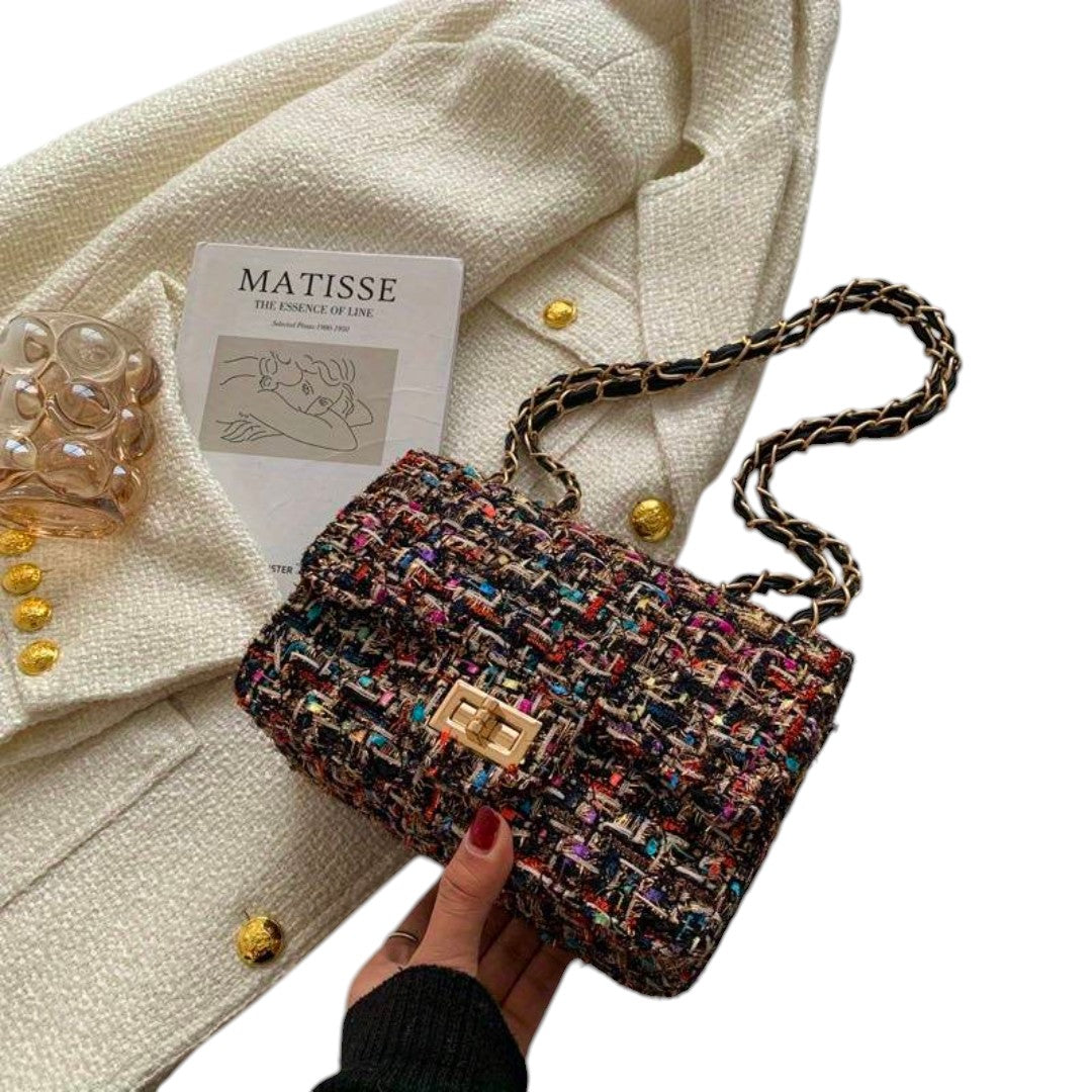 Shoulder Bag | Elegant Design | Perfect for Everyday Use | Chic and Versatile Style