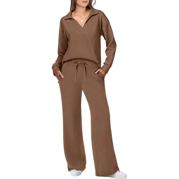 Women's two-piece set with V-neck and loose-fitting pants | Modern