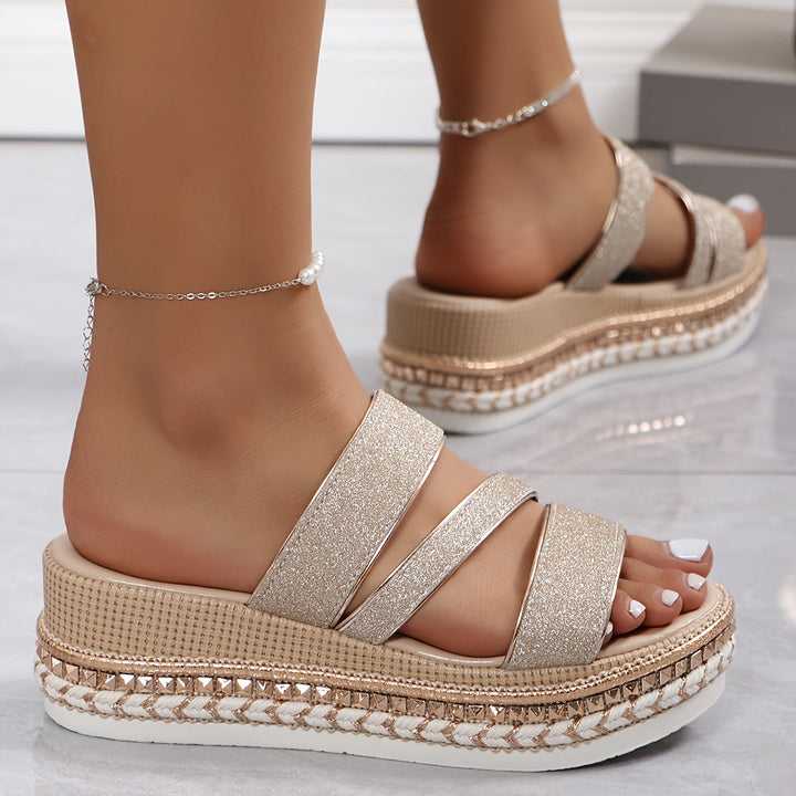 Cozy Sandals | Spring Color Design | Comfortable and Lightweight Footwear | Perfect for Casual Outings