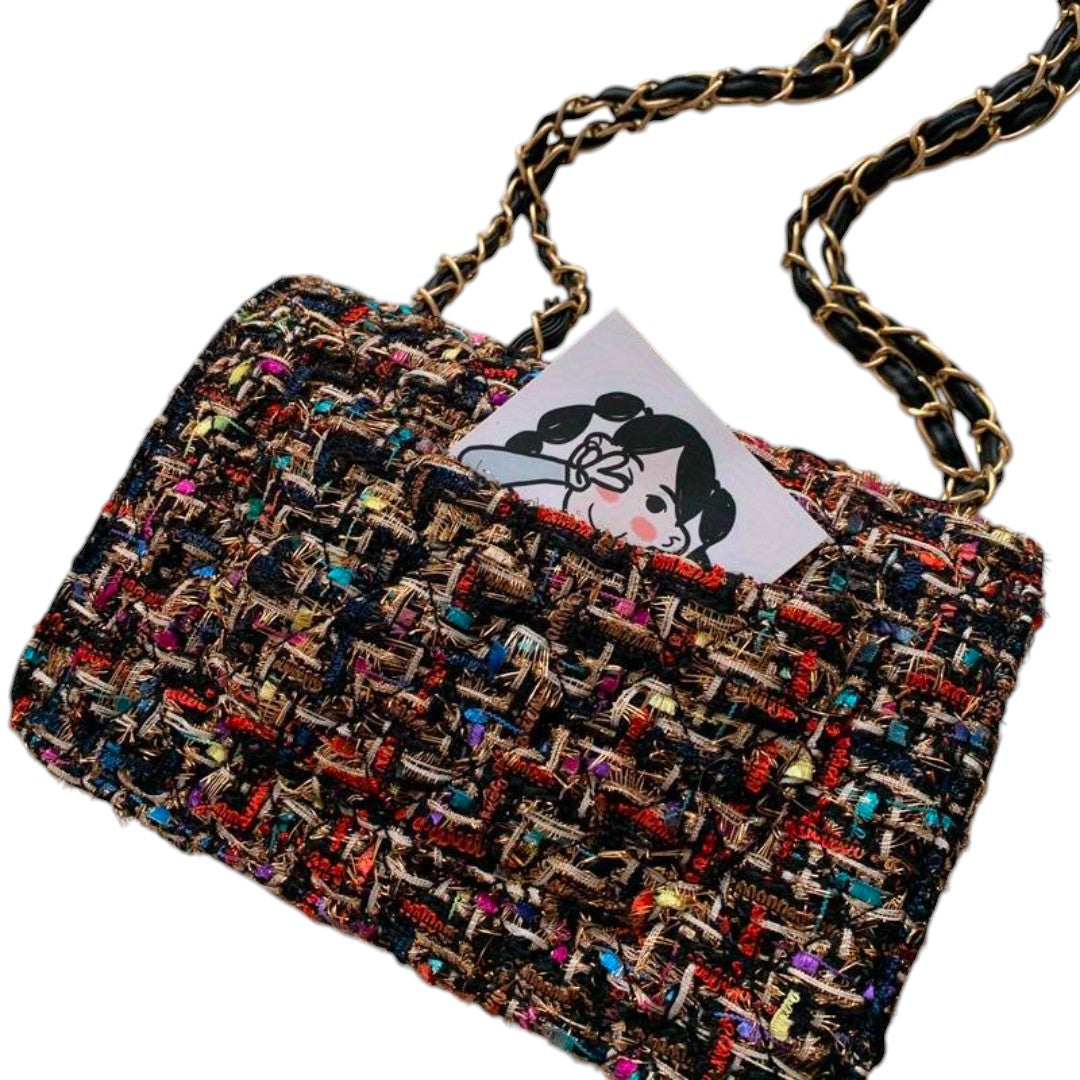 Shoulder Bag | Elegant Design | Perfect for Everyday Use | Chic and Versatile Style