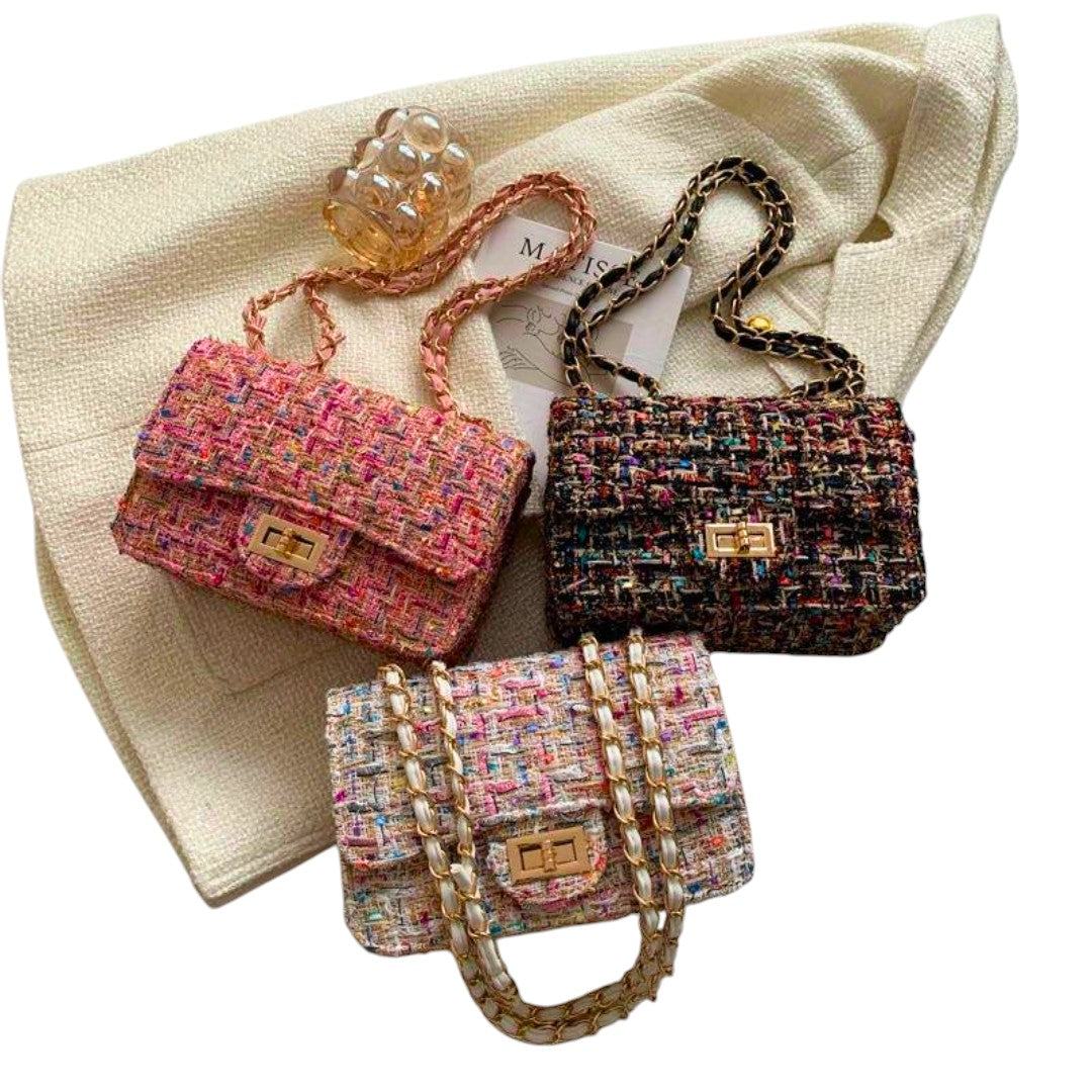 Shoulder Bag | Elegant Design | Perfect for Everyday Use | Chic and Versatile Style