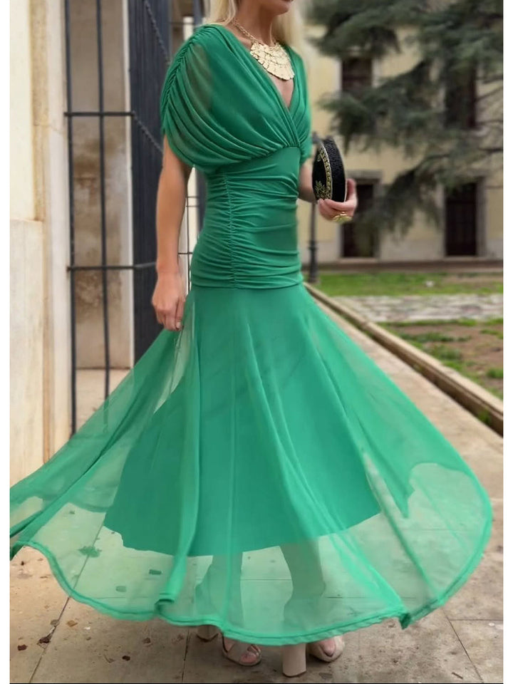 Off-The-Shoulder Midi Dress | Elegant Design | Perfect for Parties | Lightweight Fabric
