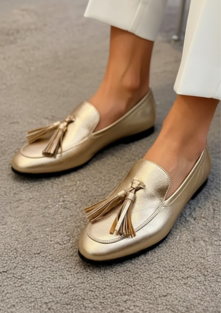 Moccasin Shoes | Elegant Tassels | Comfortable Fit | Gold Leather Style