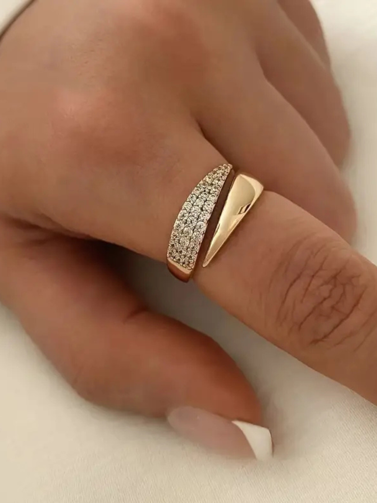 Adjustable Ring | Elegant Design | Perfect for Everyday Wear | Silver Finish
