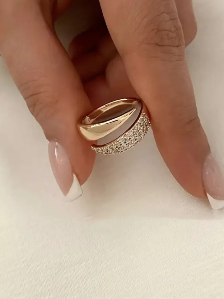 Adjustable Ring | Elegant Design | Perfect for Everyday Wear | Silver Finish