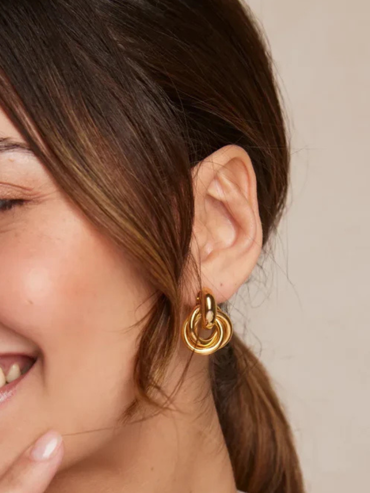 Interlocking Earrings | Elegant Design | Perfect for Any Occasion | Crafted from High-Quality Materials