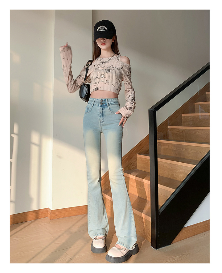 High-Waisted Flared Jeans | Flattering Fit | Versatile for Any Occasion | Classic Denim Style