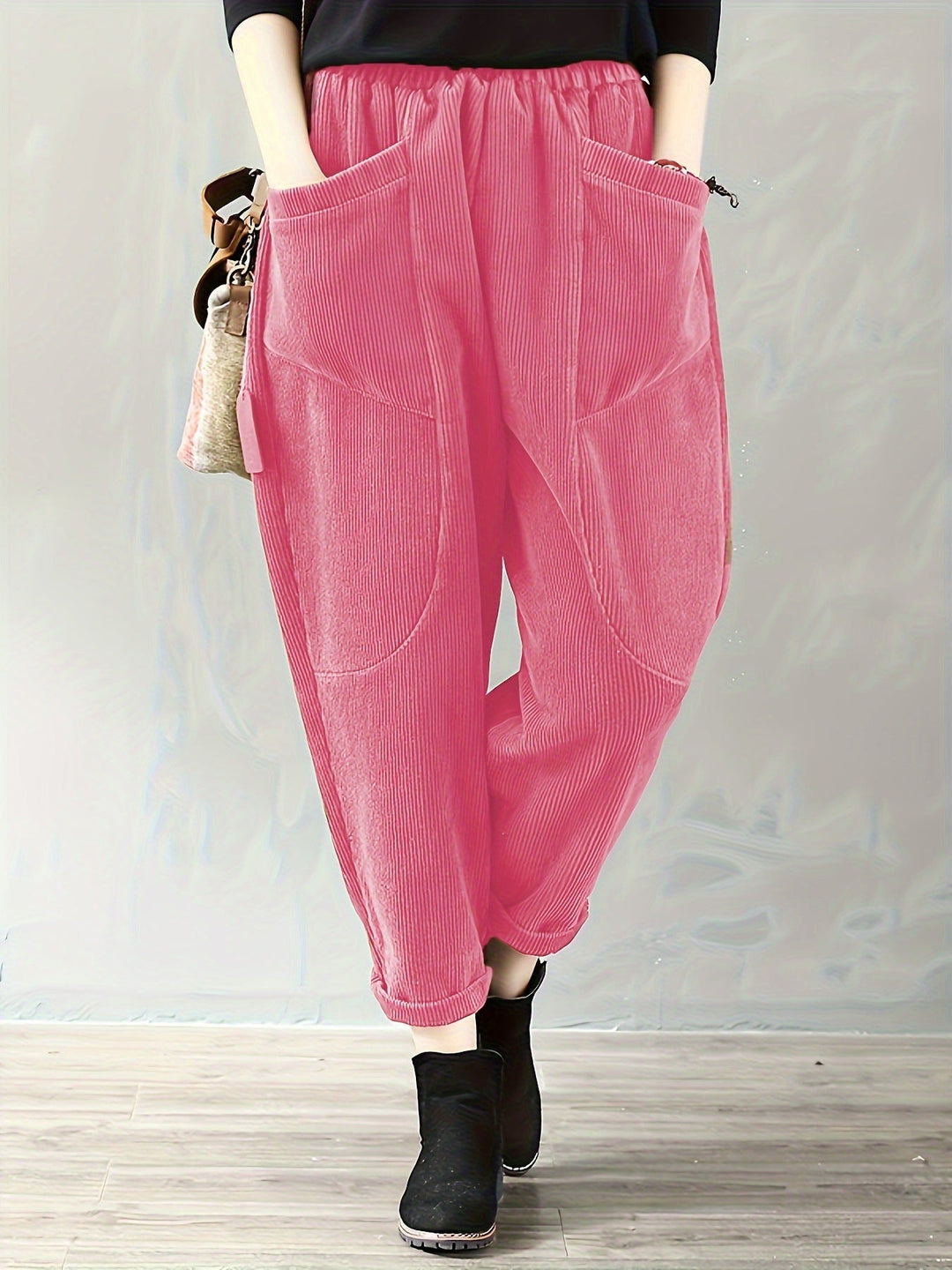 Loose-Fit Women's Corduroy Pants | Functional Pockets | Comfortable Everyday Wear | Soft Cotton Blend