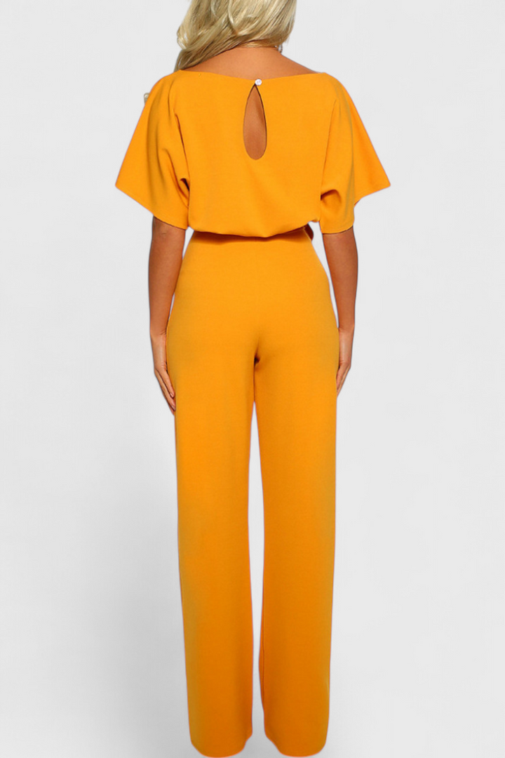 Wide-Cut Fluid Jumpsuit | Elegant Silhouette | Perfect for Any Occasion | Comfortable and Versatile Design