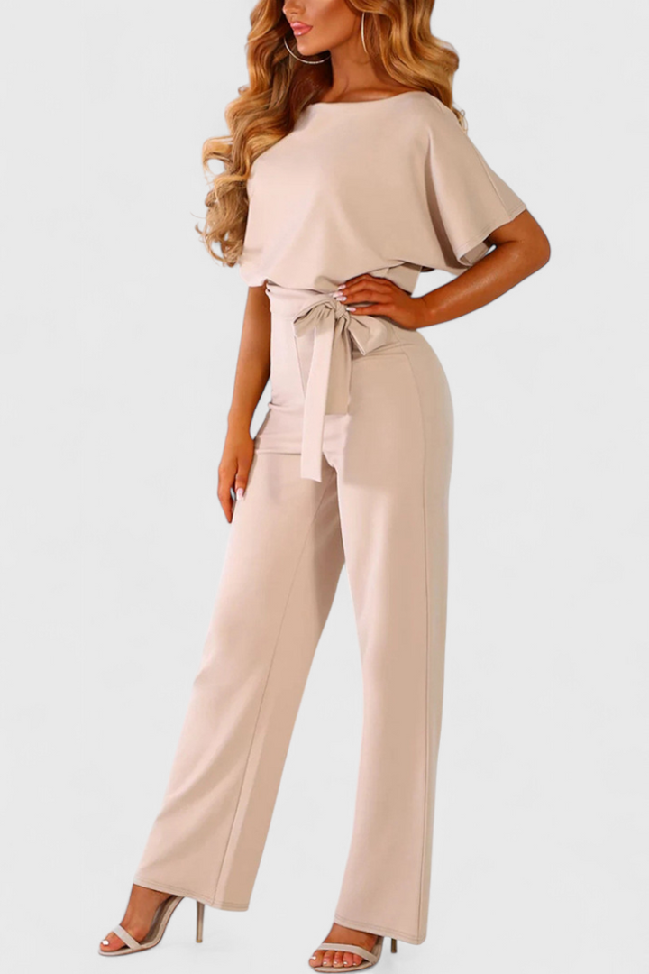 Wide-Cut Fluid Jumpsuit | Elegant Silhouette | Perfect for Any Occasion | Comfortable and Versatile Design