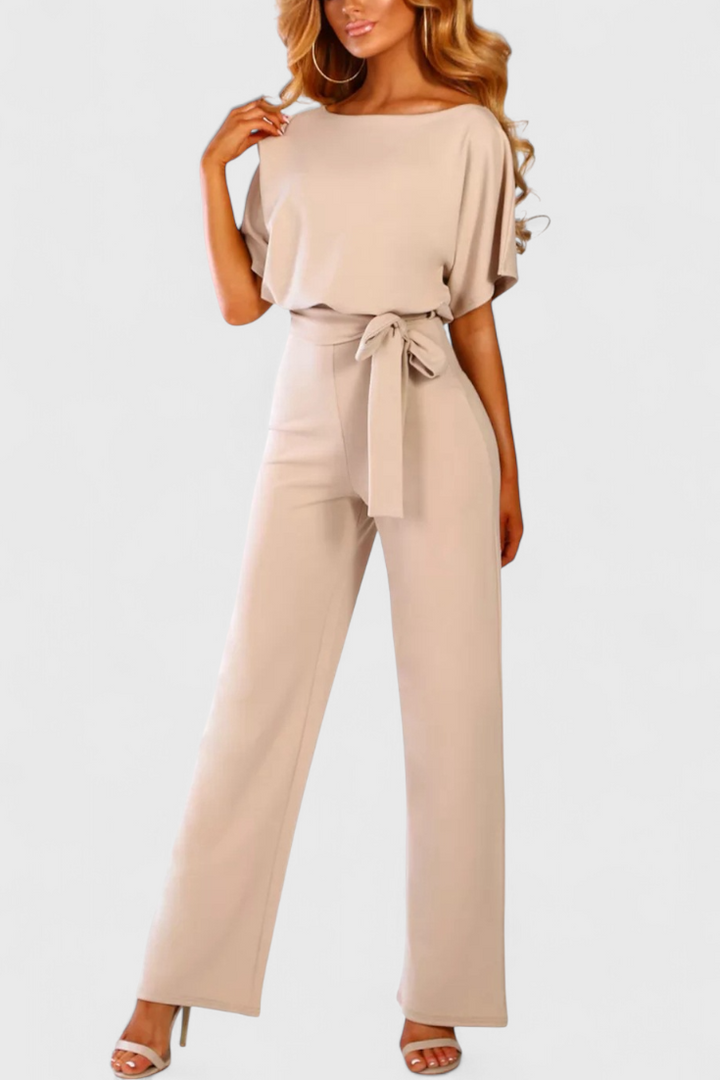 Wide-Cut Fluid Jumpsuit | Elegant Silhouette | Perfect for Any Occasion | Comfortable and Versatile Design