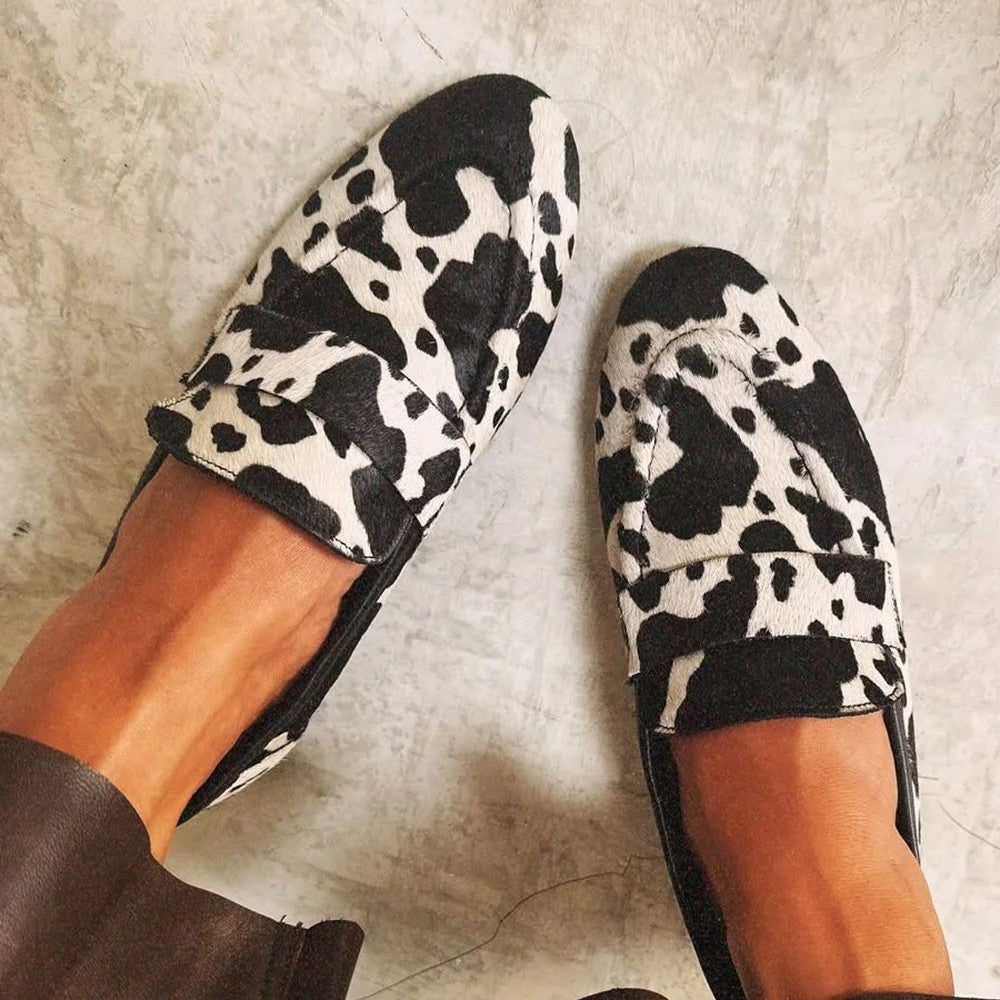 Animal Print Loafers | Elegant Design | Comfortable Fit | Perfect for Casual or Dressy Outfits