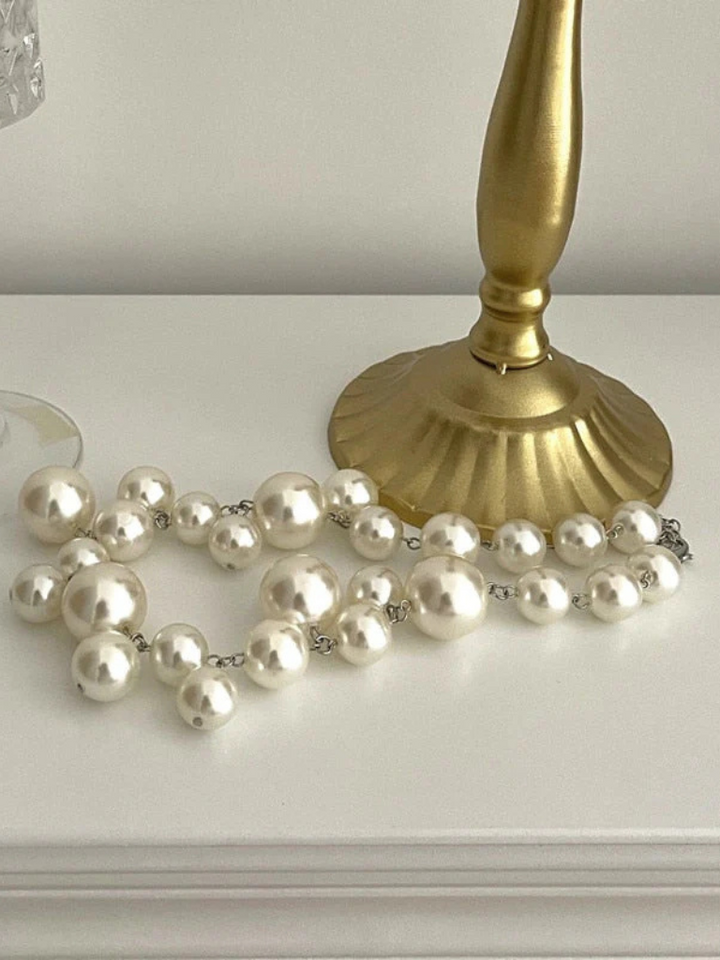 Bold Pearl Necklace | Elegant Design | Perfect for Any Occasion | Classic Style