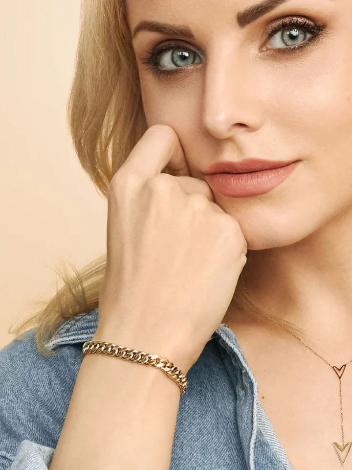 Gold Link Bracelet | Elegant Design | Perfect for Everyday Wear | Classic Jewelry Accessory