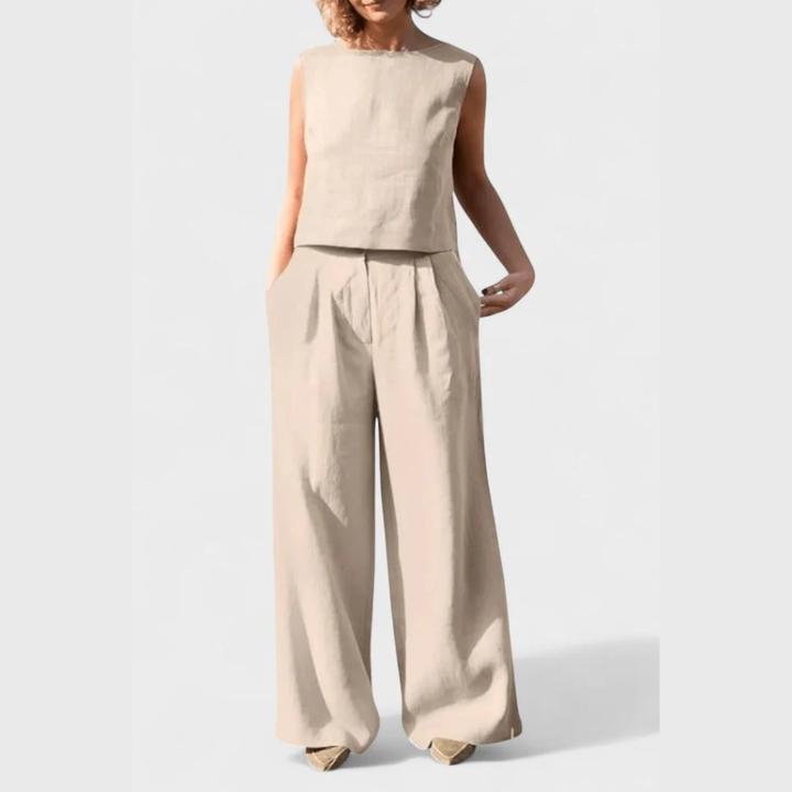Yvanne Set | Elegant Two-Piece Outfit | Perfect for Any Occasion | Soft and Comfortable Fabric
