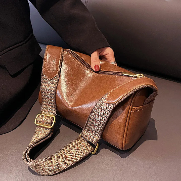 Shoulder Bag | Modern Strap Design | Versatile for Everyday Use | Chic and Functional Style