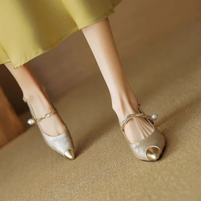 Elegant Pumps | Chic Design | Comfortable Fit | Classic Style