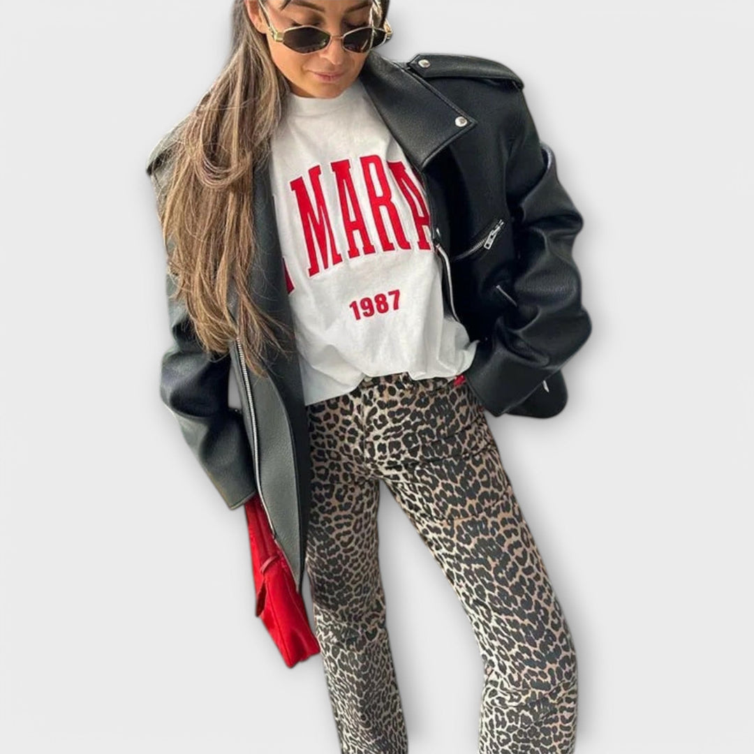Vintage Jeans | Classic High-Waisted Fit | Timeless Style for Everyday Wear | Durable Denim Material