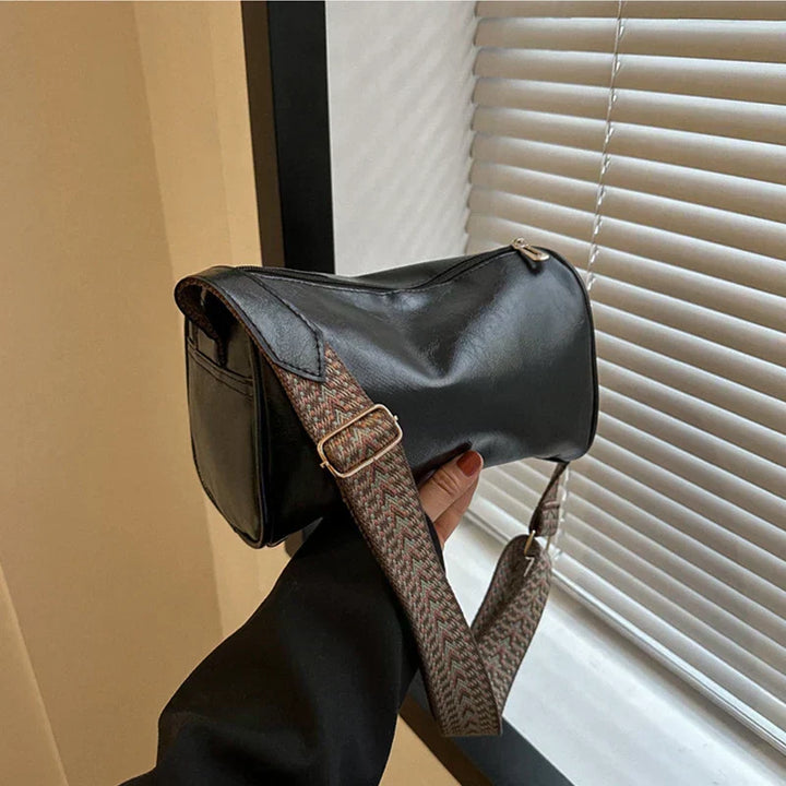 Shoulder Bag | Modern Strap Design | Versatile for Everyday Use | Chic and Functional Style