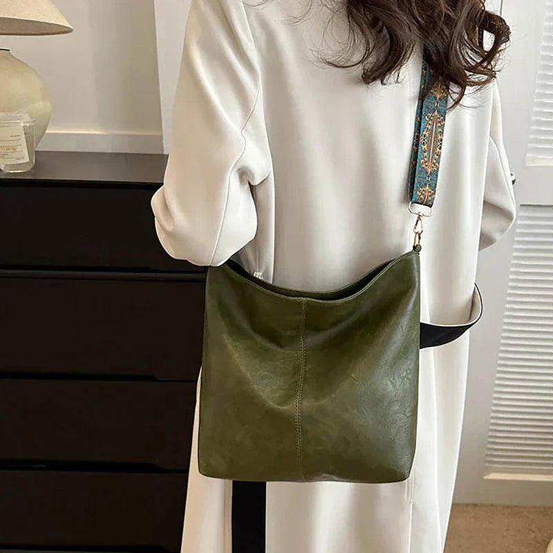 Classic Shoulder Bag | Adjustable Strap for Versatility | Chic Everyday Accessory | Durable Material