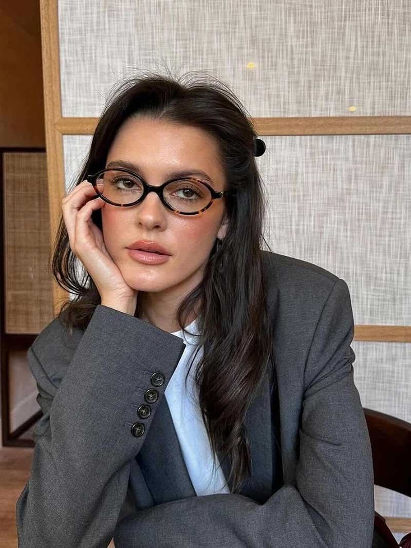 Reading Glasses | Chic Design | Enhance Your Style | Lightweight Frame