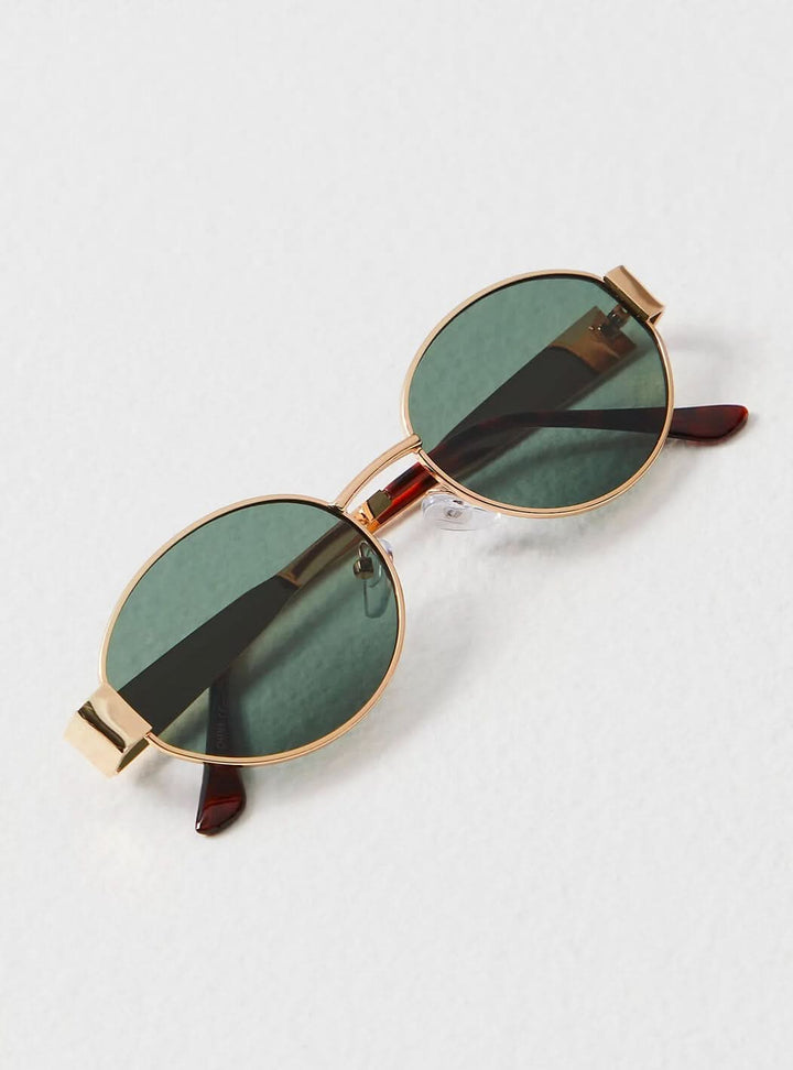Sunglasses | UV Protection | Sleek Design for All Occasions | Lightweight Frame