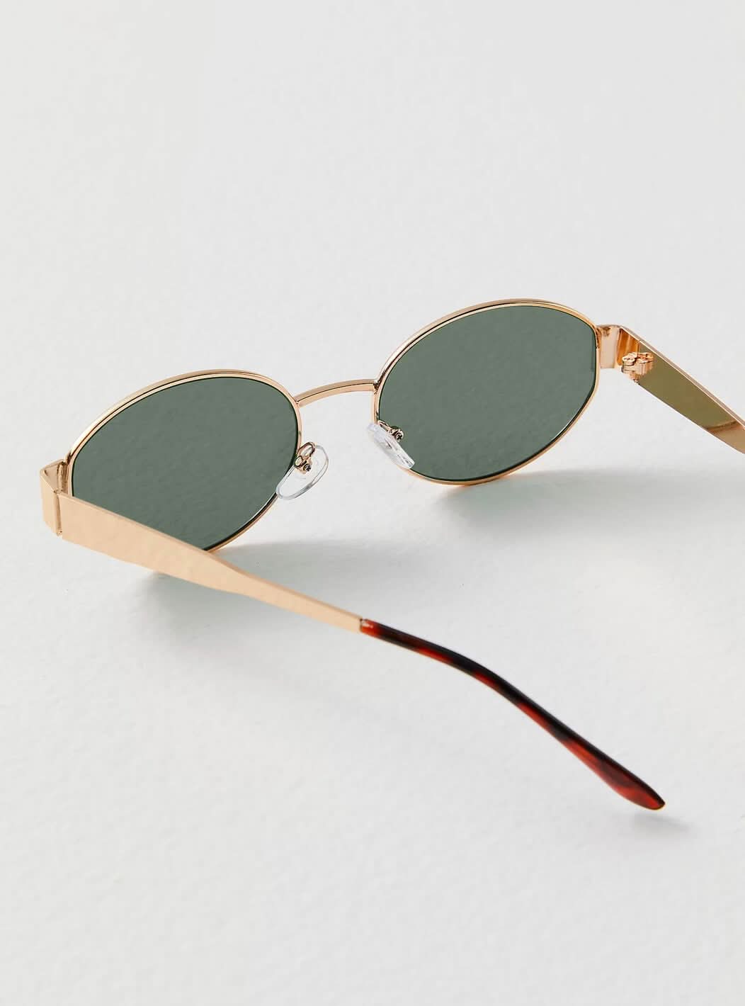 Sunglasses | UV Protection | Sleek Design for All Occasions | Lightweight Frame