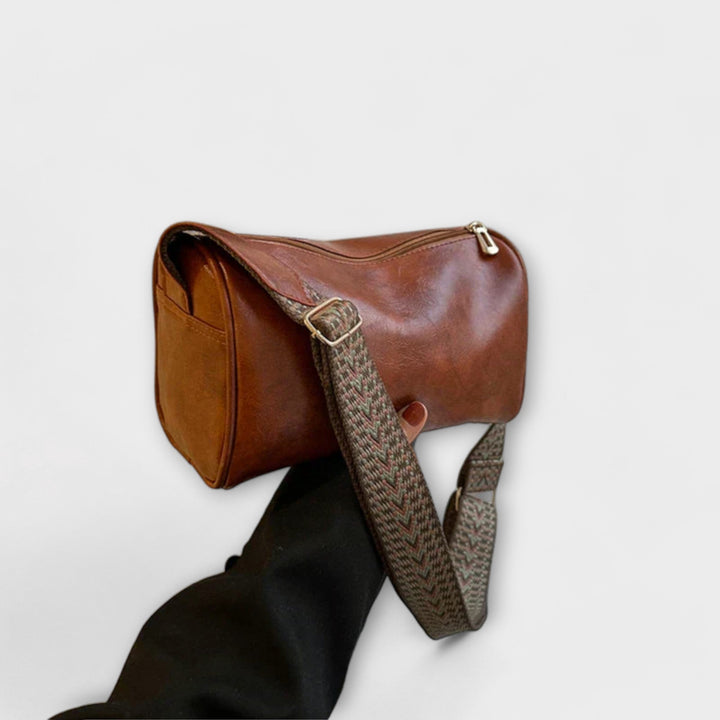 Vintage Crossbody Bag | Chic Design | Perfect for Everyday Use | Durable Fabric