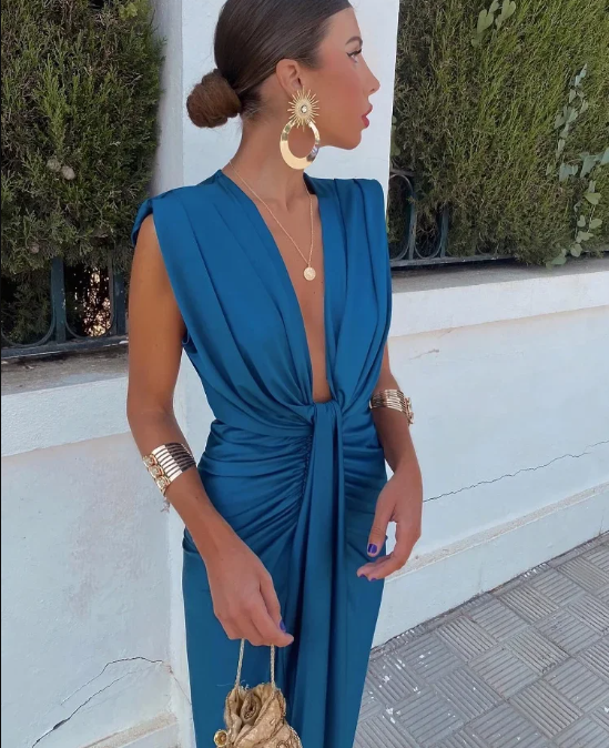 Pleated Dress | Elegant Design | Perfect for Special Occasions | Lightweight and Comfortable Fabric