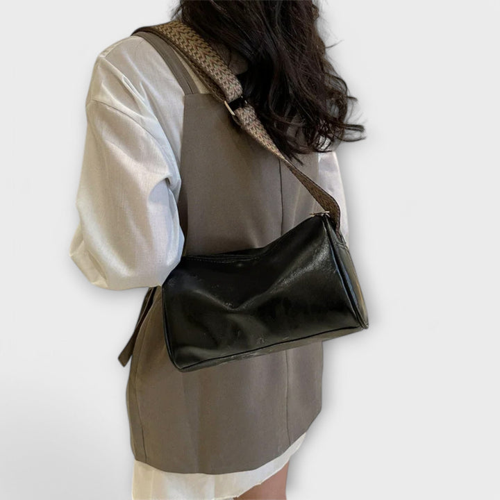 Vintage Crossbody Bag | Chic Design | Perfect for Everyday Use | Durable Fabric