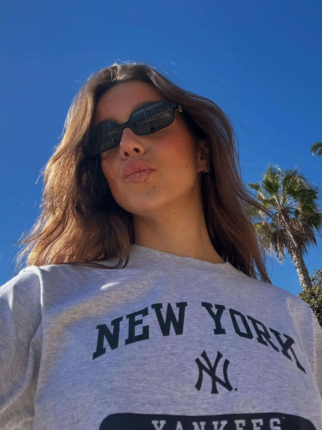Sunglasses | Glamorous Design | UV Protection | Fashionable Oversized Style