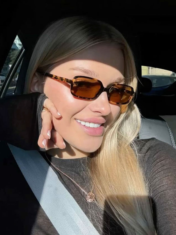 Sunglasses | Glamorous Design | UV Protection | Fashionable Oversized Style