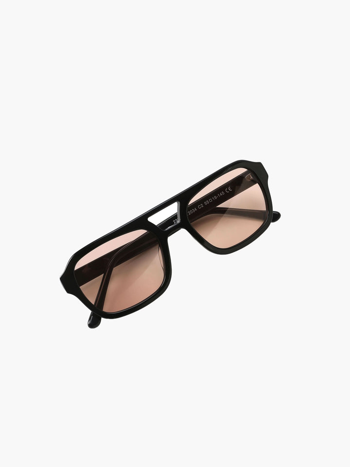 Sunglasses | Elegant Design | UV Protection | Fashionable Accessory for Any Outfit