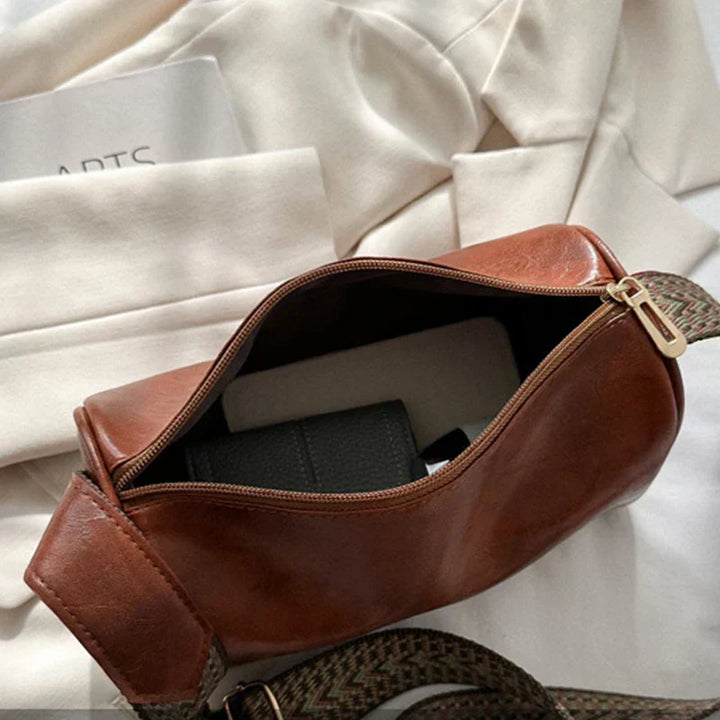 Shoulder Bag | Modern Strap Design | Versatile for Everyday Use | Chic and Functional Style