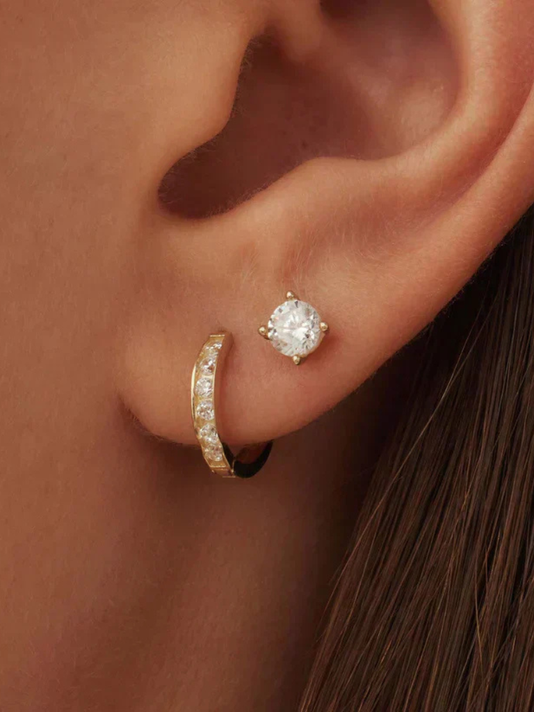 Golden Set | Elegant Design | Perfect for Special Occasions | Luxurious Material