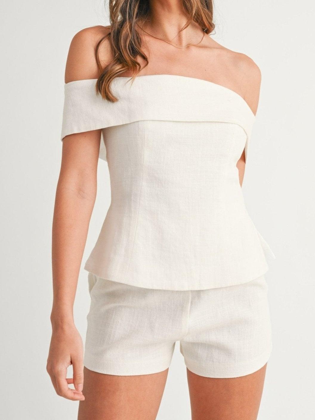 Two-Piece Suit | Elegant Design | Perfect for Professional and Formal Occasions | Classic Fit