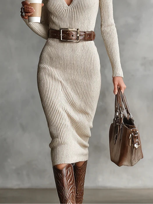 Fitted Dress | Chic Design | Perfect for Any Occasion | Comfortable and Elegant Style