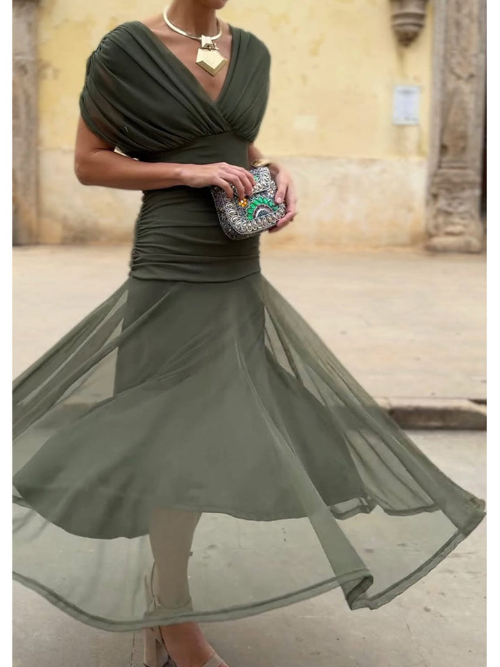Off-The-Shoulder Midi Dress | Elegant Design | Perfect for Parties | Lightweight Fabric