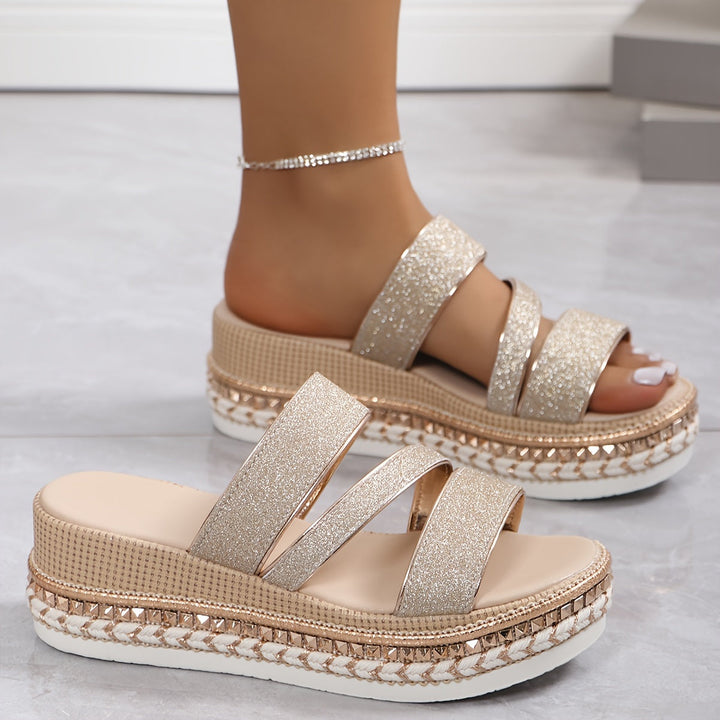 Cozy Sandals | Spring Color Design | Comfortable and Lightweight Footwear | Perfect for Casual Outings